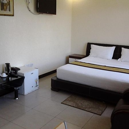 Best Point Hotel دار السلام الغرفة الصورة